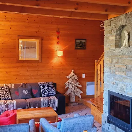 Familial Avec Cheminee A La Plagne, Proche Station Chalet