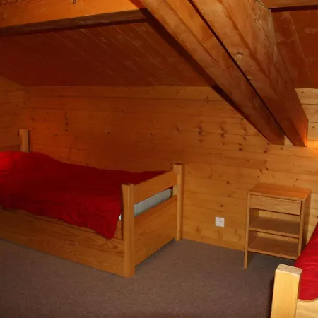 Chalet A Montalbert: 3 Chambres, Mezzanine, Cheminee, Cuisine Equipee, Parking - Fr-1-755-7 La Plagne